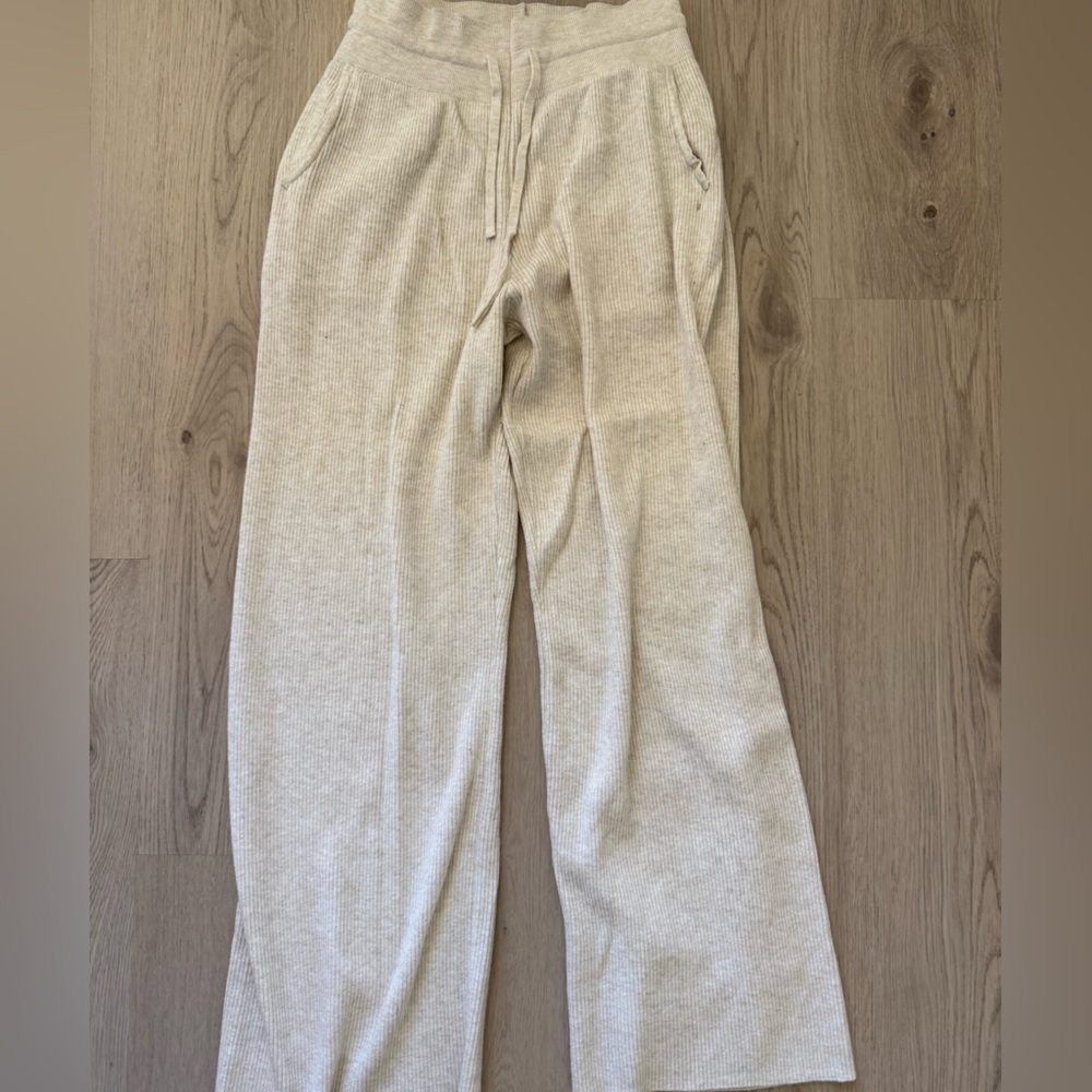 Uniqlo Cream Ribbed Trousers